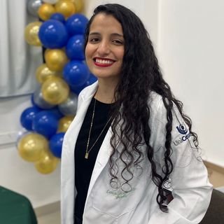 Dra. Laura de Carvalho Pereira Azolini