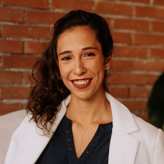 Dra. Carolina Licht