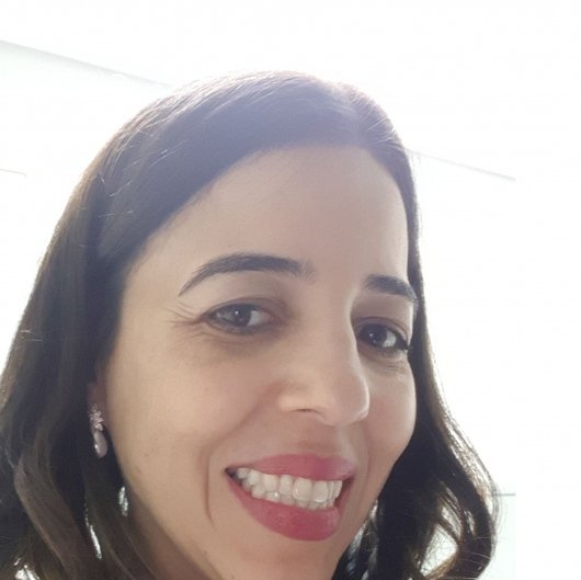 Dra. Izabela Guimarães Falcão Alves
