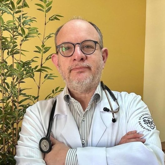 Dr. Alexandre Alderete Alves