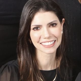 Anne Lopes Dourado Miranda Cavalcanti