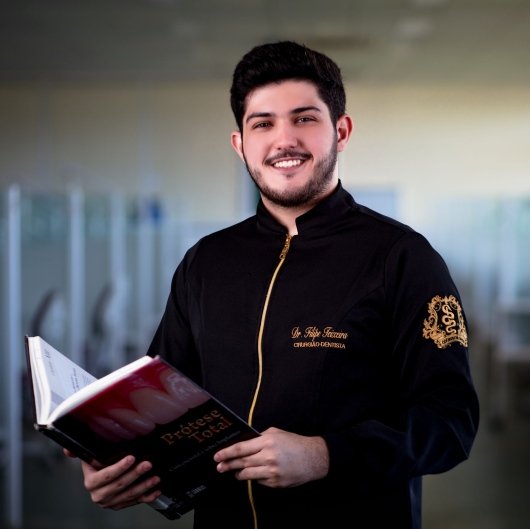 Dr. Filipe Levy