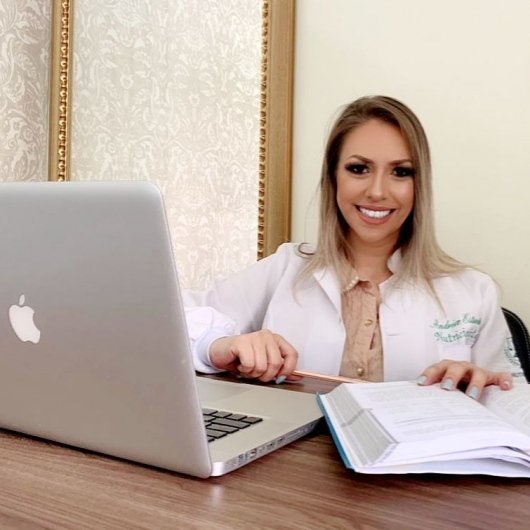 Andréa Estevão de Souza