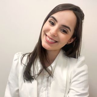 Dra. Maira Segato Almeida Da Silva