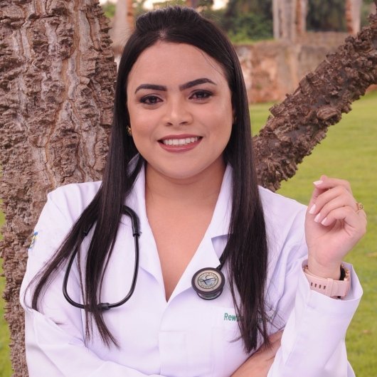 Dra. Rewilla Soares Lemes