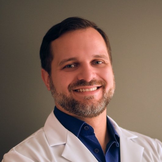 Dr. Cristian Ferrareze Nunes