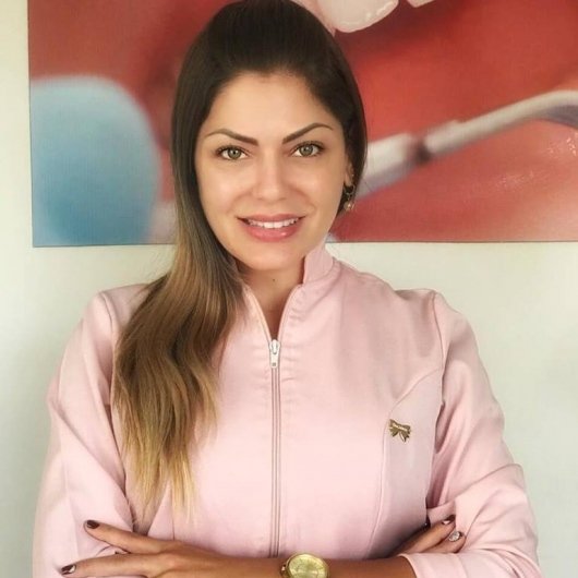 Dra. Camila Salvador