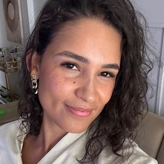 Prof. Amanda Souza Vieira