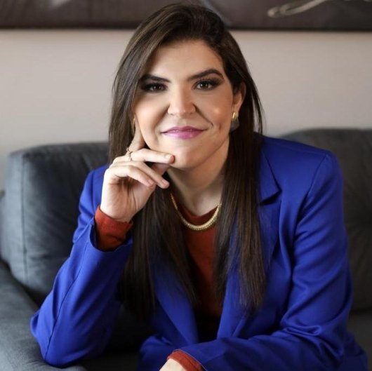 Dra. Ana Luiza Gonçalves Santos