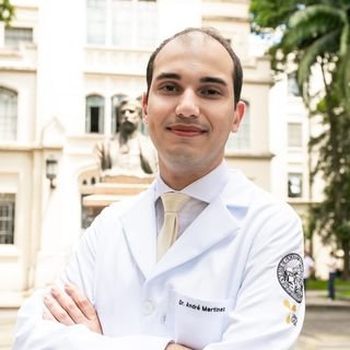 Dr. André Martinez