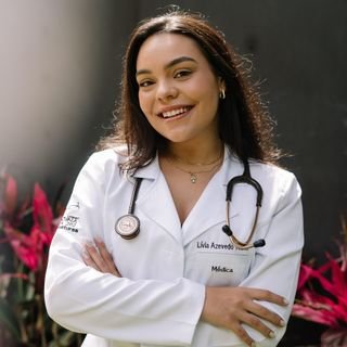 Dra. Livia Azevêdo Miato