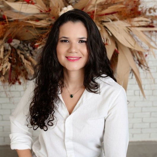 Marília Paula Macedo de Aguiar .
