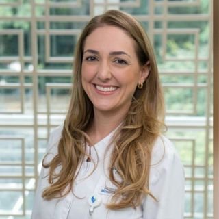 Dra. Debora Hoffmann Loro