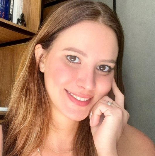 Dra. Tatyane Coló