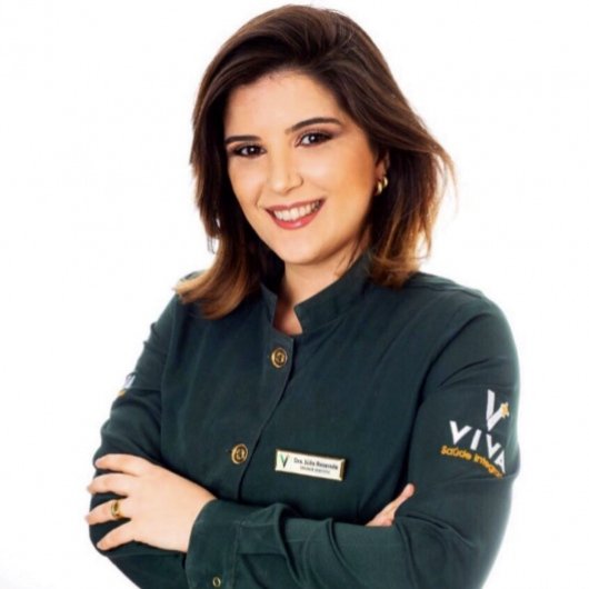 Dra. Júlia Resende Melo