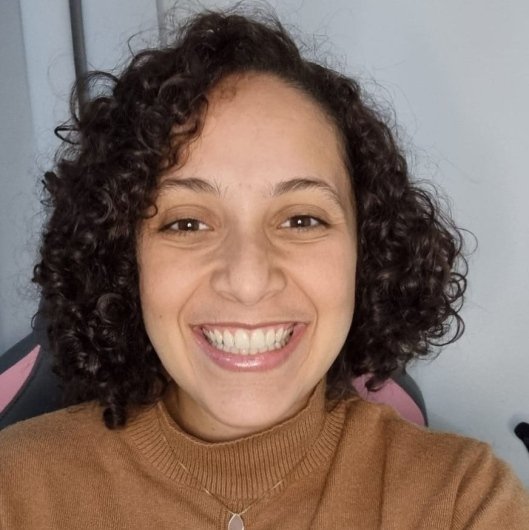 Emily Camila Gomes Mercês