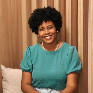 Dra. Emmanuelle Sousa