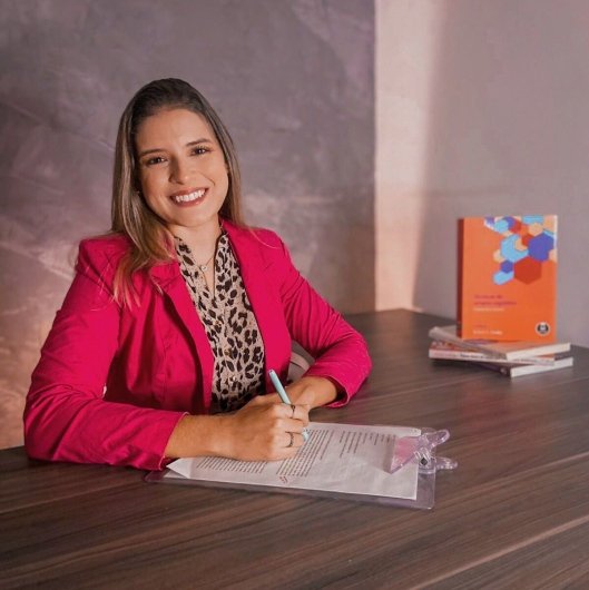Dra. Ticyane Olímpio