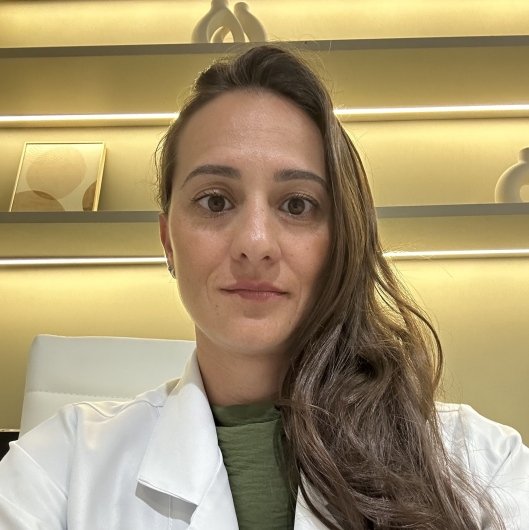 Dra. Fernanda Ribeiro Maia