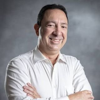 Dr. Eduardo Augusto Sant'Ana Ferreira de Mendonca