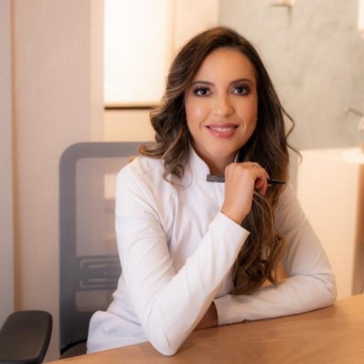 Dra. Caroline Rodrigues