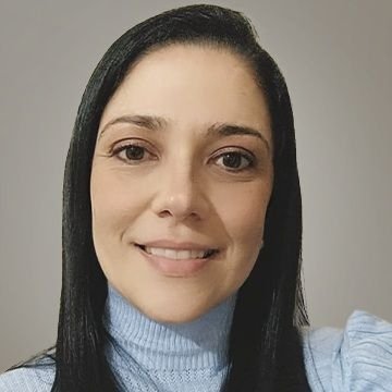 Aline Dias Pinheiro