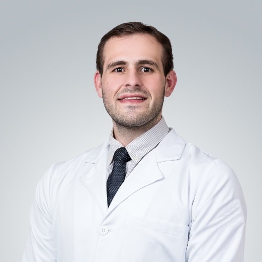 Dr. Ricardo Gave