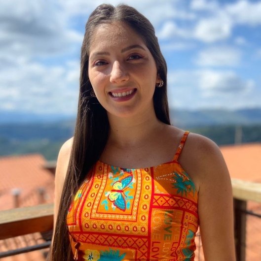 Dra. Camila Dutra