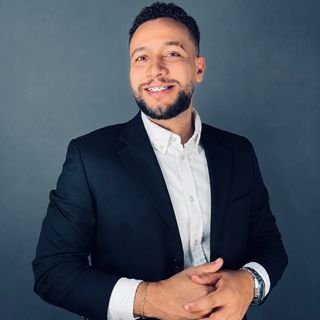 Dr. Juan Vinicius