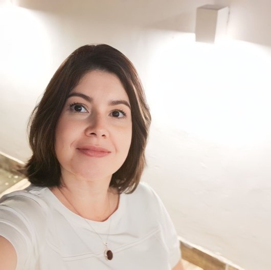 Dra. Renata Lindoso