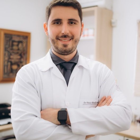 Dr. Vinicio Manella Pimentel