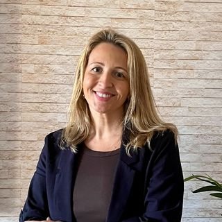 Dra. Julia Bittencourt