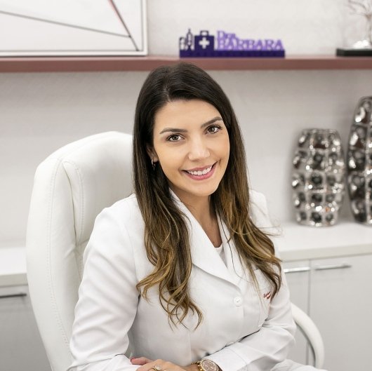 Dra. Bárbara Macedo