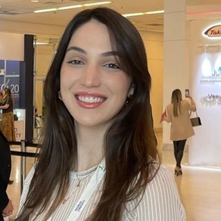 Dra. Kaysa Teixeira