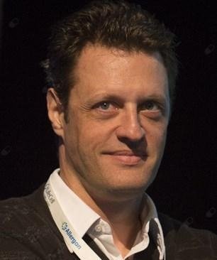 Dr. Eduardo Montag