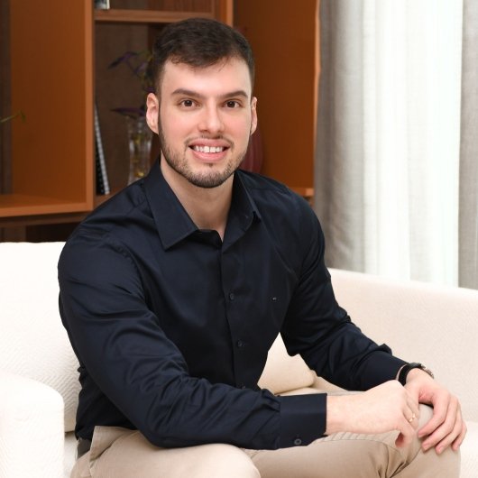 Dr. Victor Elmo
