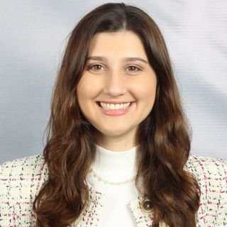 Dra. Alessandra Libardi Martinez