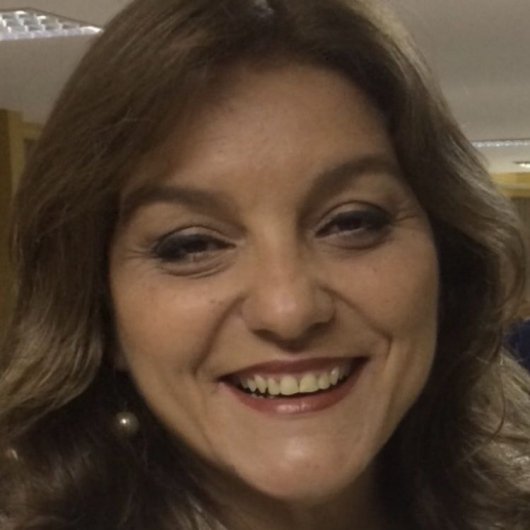 Carmem Santos