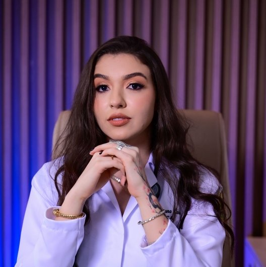 Dra. Julyanna Castro