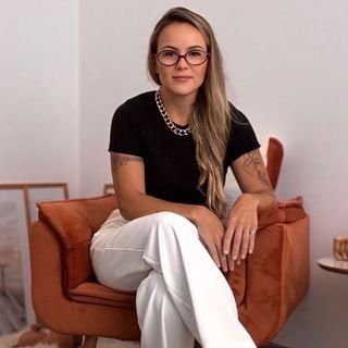 Tatiane Cazarine