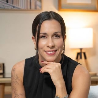 Dra. Mônica Luna