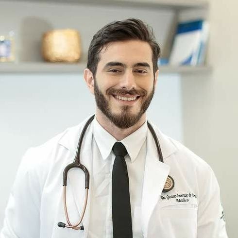 Dr. Gustavo Invernise De Moraes