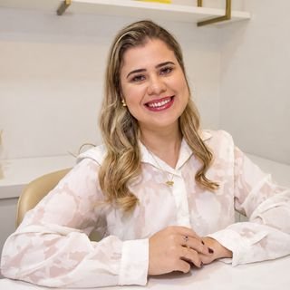 Júlia Arantes Silva