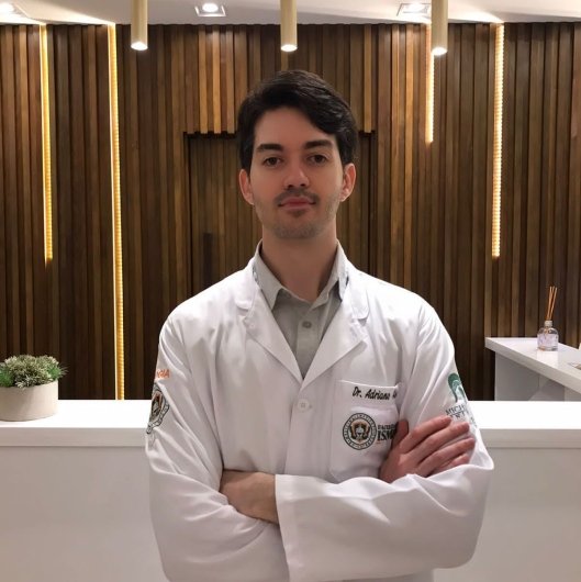 Dr. Adriano Alves