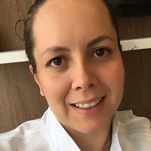Taísa Bueno da Costa