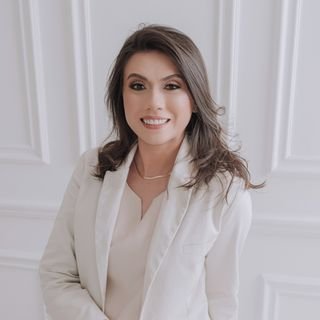 Dra. Gabriela Freitas