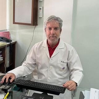 Dr. Ricardo Castro