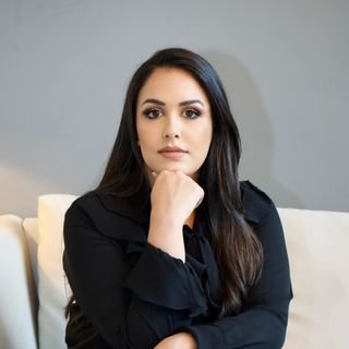 Dra. Laura David