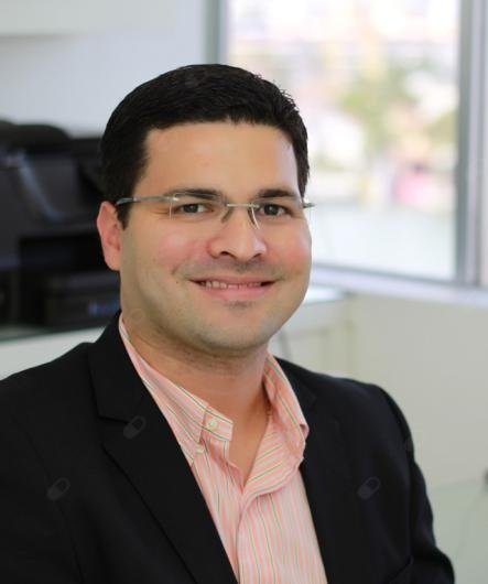 Dr. Felipe Barbosa Moscon