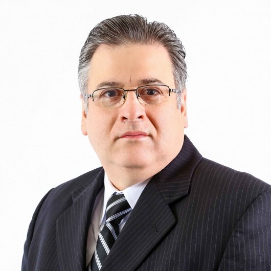 Dr. Urcel Thomas Leroux Ycaza
